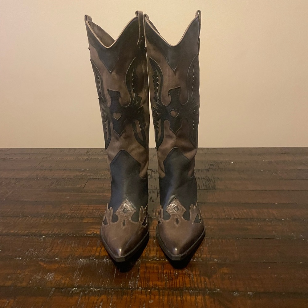 Reba cowboy boots